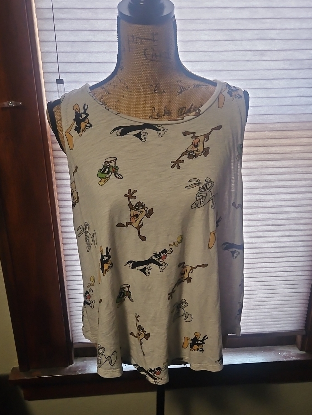 Warner Bros. White Tank Top with Multicolor Looney Tunes Print